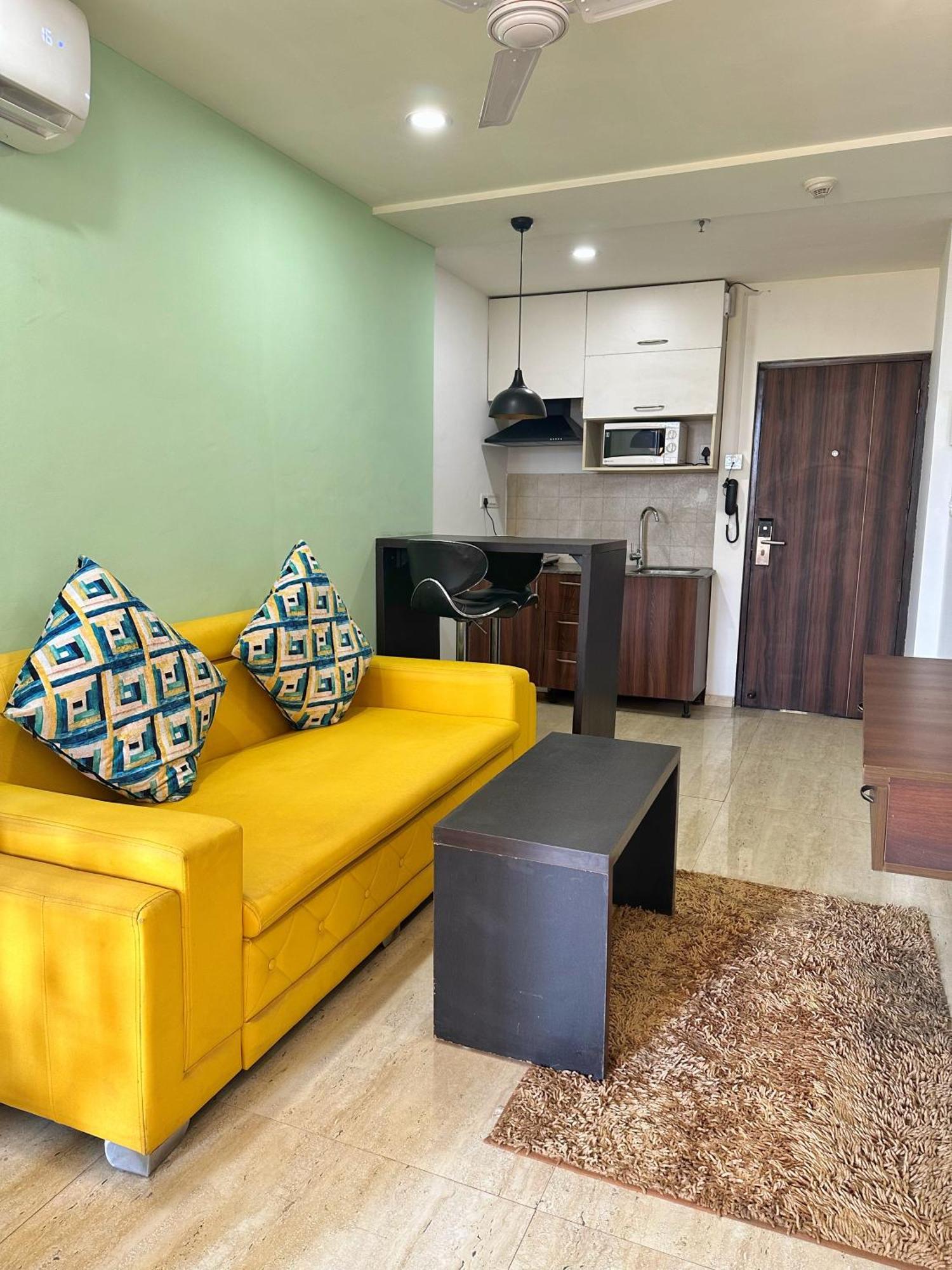 Flamingo Hotel Sector 67 I Studio Rooms I Gurgaon Exterior foto