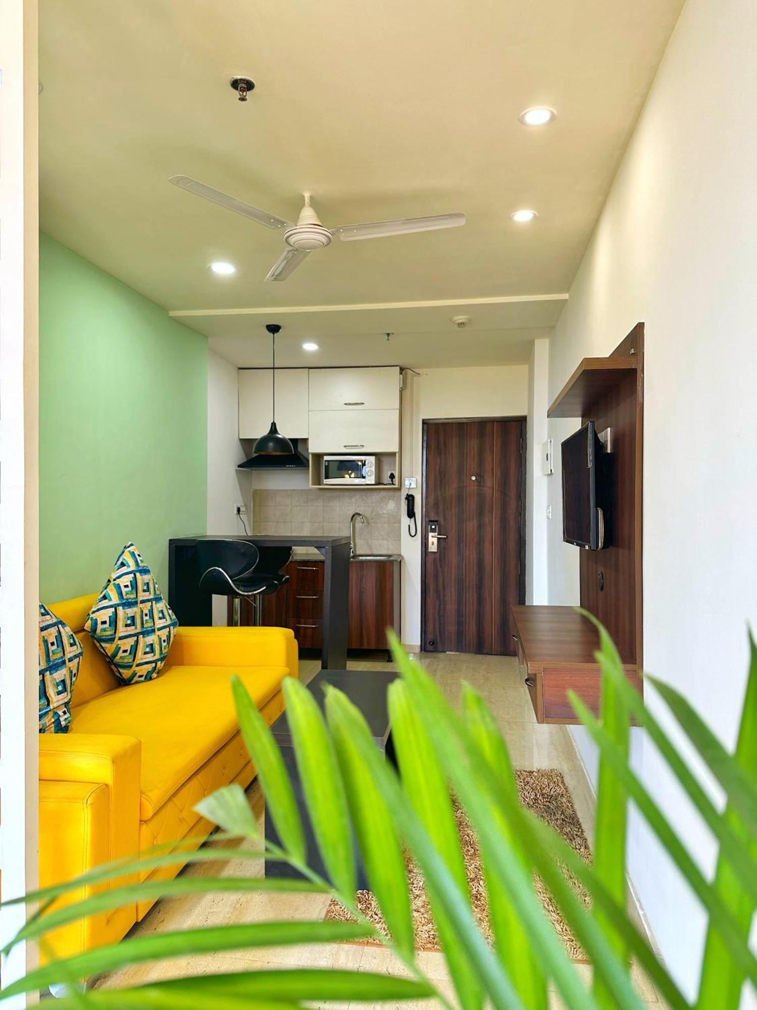 Flamingo Hotel Sector 67 I Studio Rooms I Gurgaon Exterior foto
