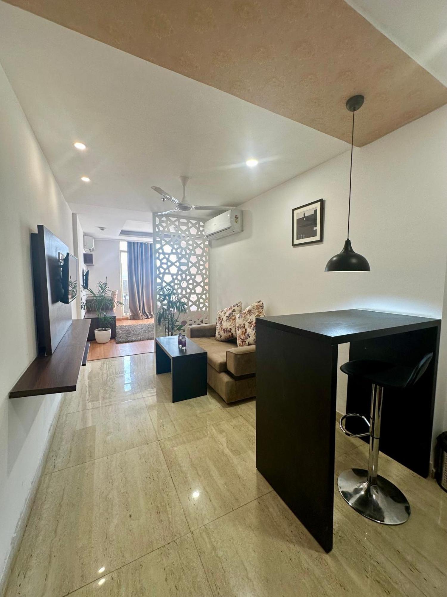 Flamingo Hotel Sector 67 I Studio Rooms I Gurgaon Exterior foto